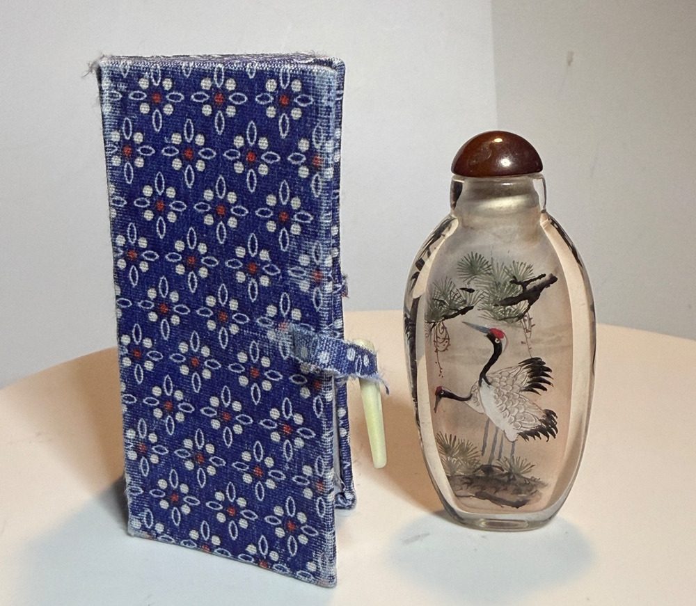 Vintage Chinese Reverse Painted Glass Snuff Perfume Bottle Crane Pine Trees Box